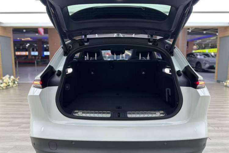 Used Nio ET5T 2023 100kWh Touring
