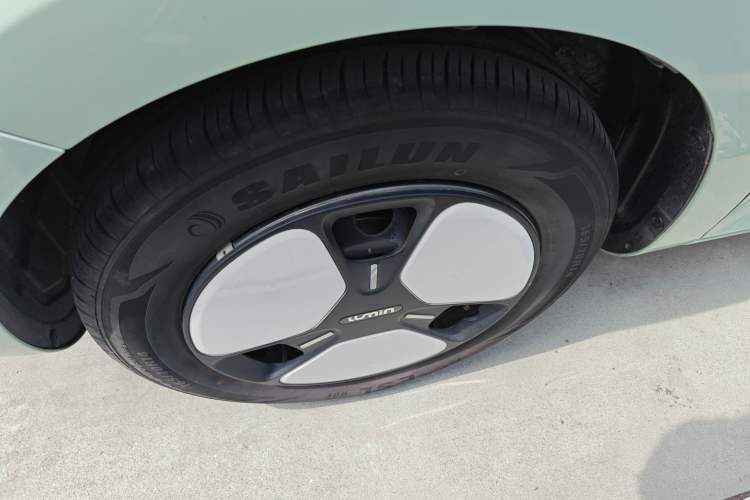 Used CHANGAN NEVO Lumin 2022 210km Sweet Edition Exterior 4