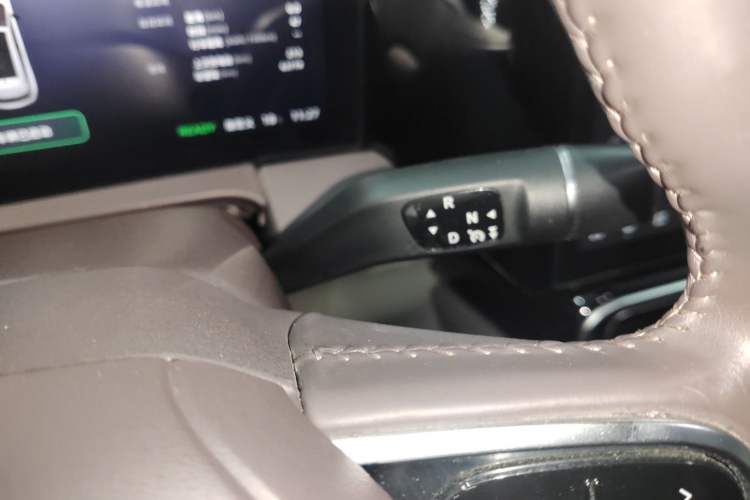 Used Leapmotor C11 2023 Pure Electric 500 Comfort Edition Gear Lever