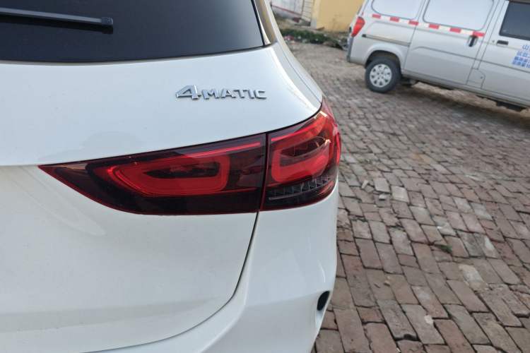 Used Mercedes-Benz GLA 2023 GLA 220 4MATIC
