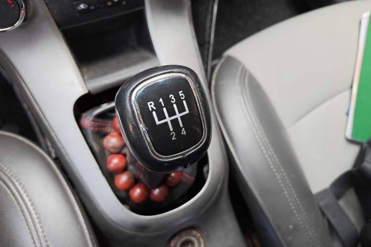 Used Chevrolet Cruze 2013 1.6L SE WTCC Edition MT Gear Lever