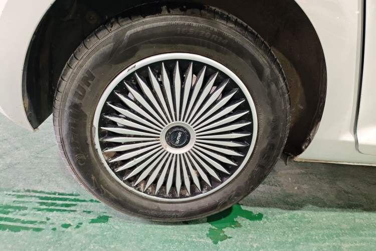 Used CHANGAN NEVO Lumin 2022 155 km – Refreshingly Sweet Edition Right Rear Wheel Hub