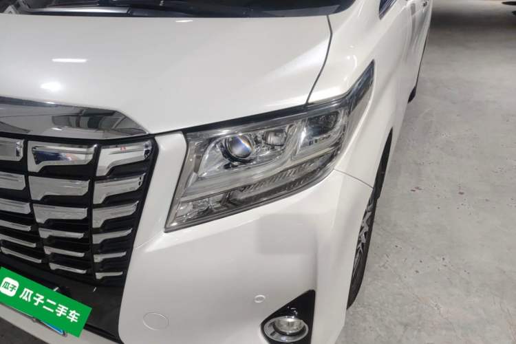 Used Toyota Alphard 2015 3.5L Luxury Edition
