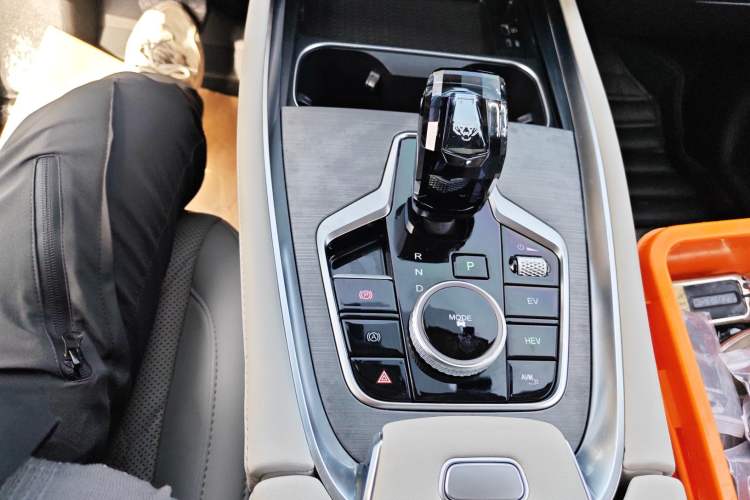 Used Chery Tiggo 7 PLUS New Energy 2023 1.5T ZhiShang Trim Gear Lever