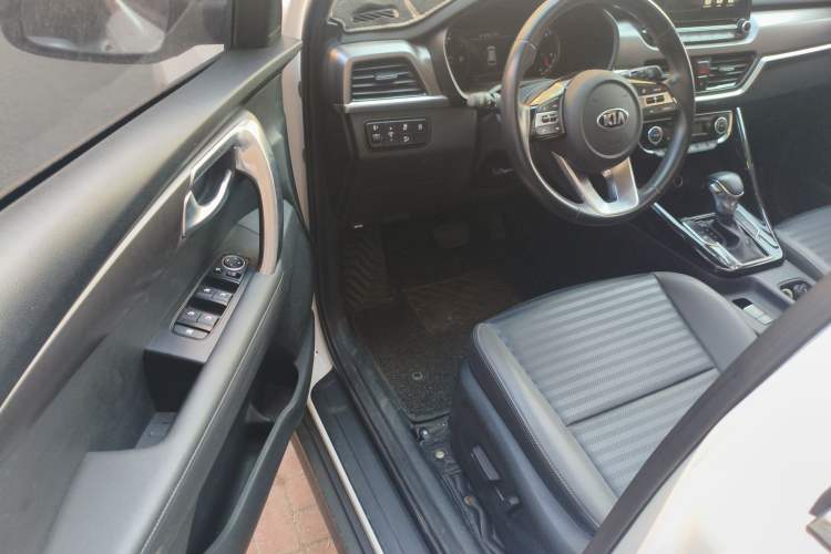 Used Kia Sportage R 2018 2.0L Automatic Smart Luxury Version China V Standard
