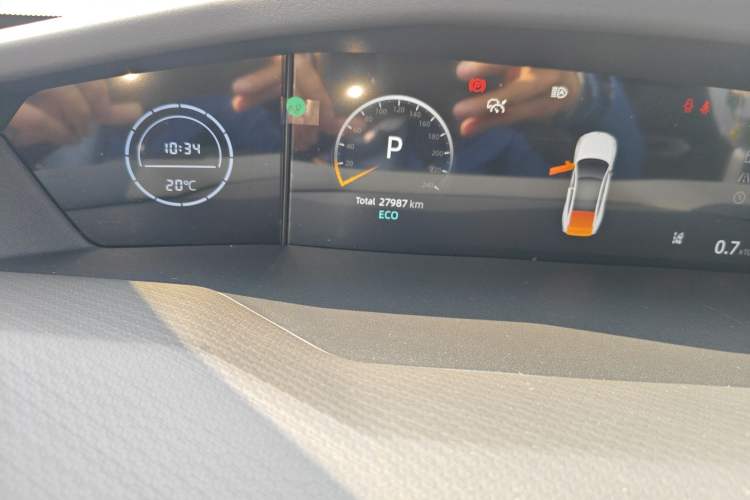 Used Changan UNI-V 2023 1.5T Prestige Model