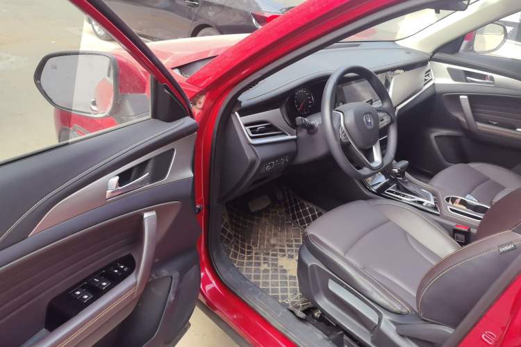 Used CHANGAN CS35PLUS 2019 1.6L Automatic CoolLink Edition Driver Seat