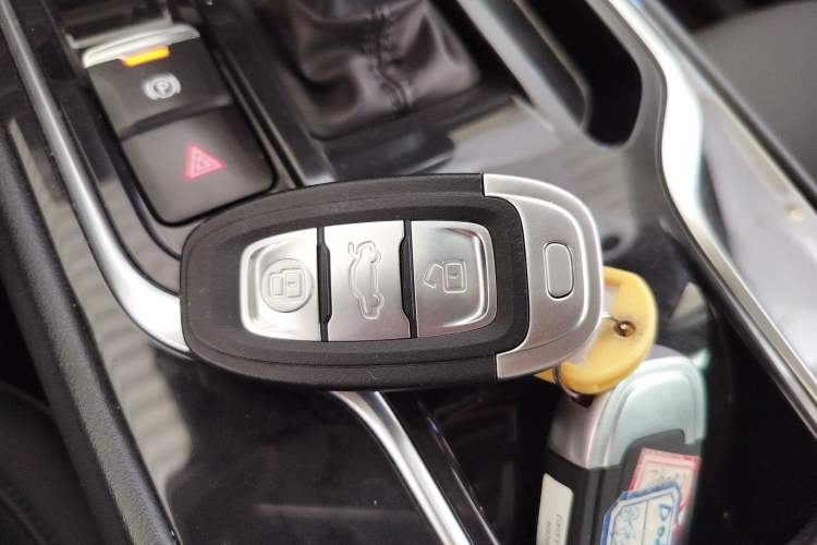 Used Hongqi E-QM5 2023 Revised Version Basic Travel Edition