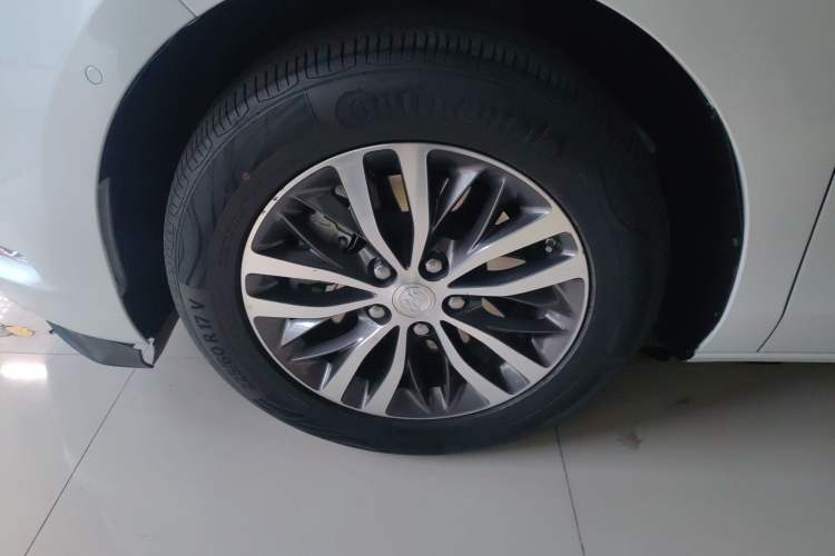 Used Buick GL8 2022 ES Landtrek 653T Luxury Edition
