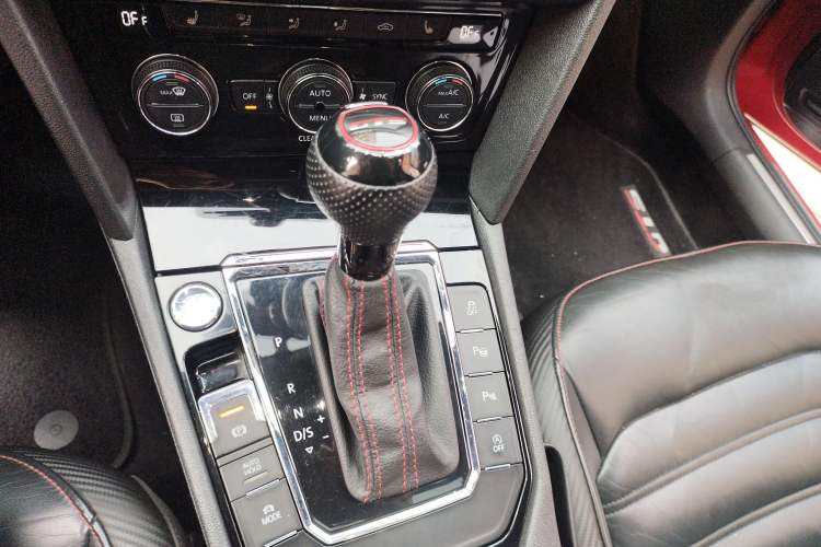 Used Volkswagen Lamando 2017 2.0T GTS Gear Lever