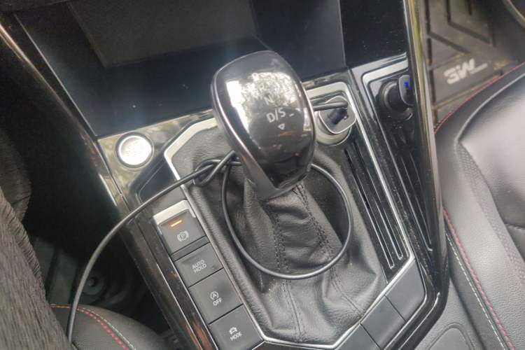 Used Volkswagen Tayron 2019 330TSI Two-Wheel Drive Luxury Model China VI Standard Gear Lever