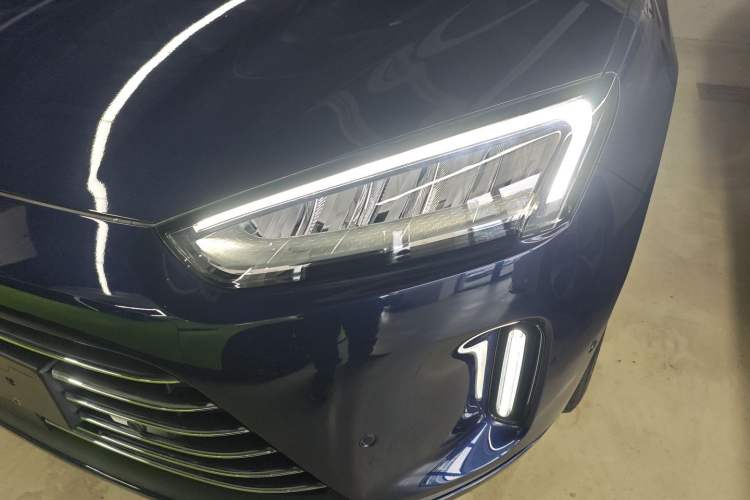 Used Hima AITO M5 2022 Extended-Range Four-Wheel Drive Performance Version Left Front Headlight