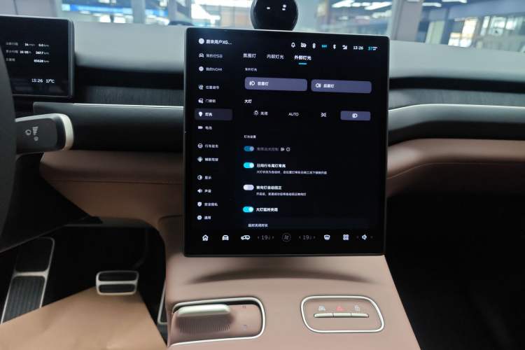 Used Nio ES8 2023 75 kWh Executive Edition Audio And AC Panel