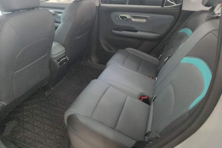 Used AION Y 2023 Plus 610 Smart Edition Ternary Lithium
