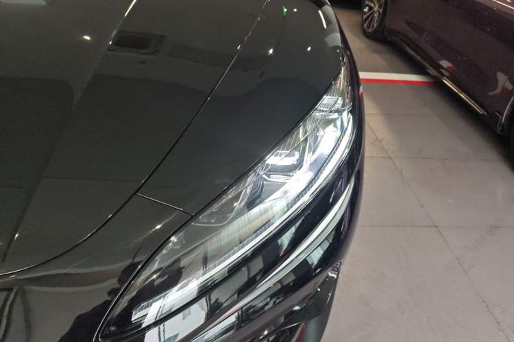 Used Denza Z9 2024 1100 km Four-Wheel Drive Max Version