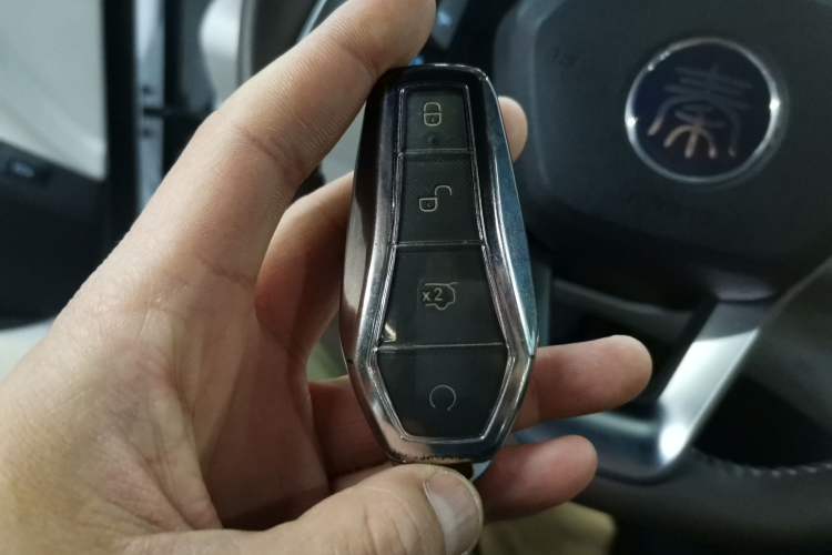 Used BYD Qin PLUS 2024 HONOR Edition DM-i 55KM Leading Model