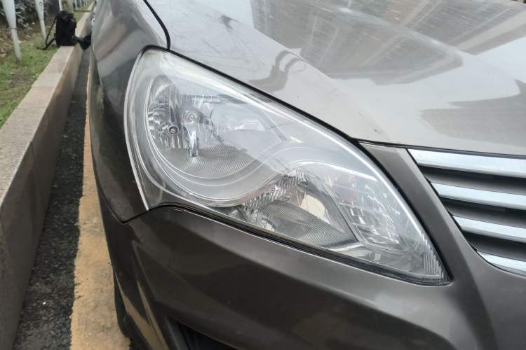 Used Hyundai Celesta 2011 1.6L Manual Luxury Model
