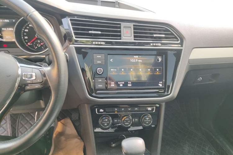 Used Volkswagen Tiguan L 2019 330TSI Automatic Two-Wheel Drive Panoramic Comfort Edition China VI Standard