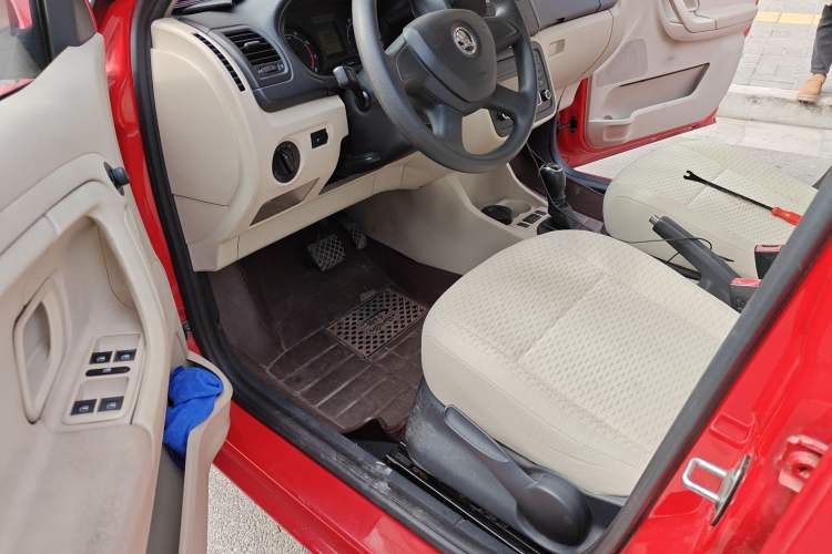 Used Skoda Fabia 2014 1.4L Automatic Crystal Edition