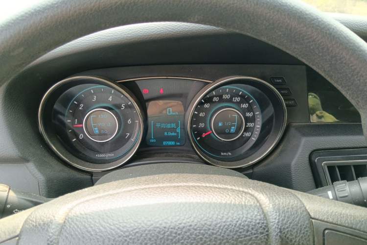 Used BAIC Senova D50 2014 1.5L manual standard version