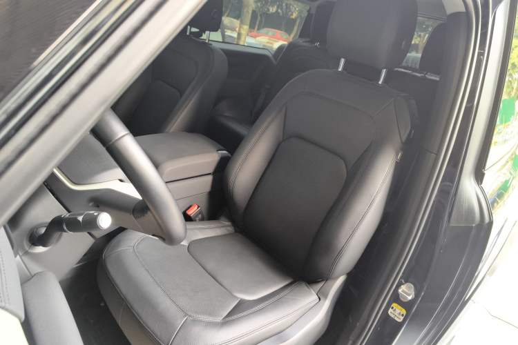 Used Land Rover Defender 2023 90 3.0T P400 XS
