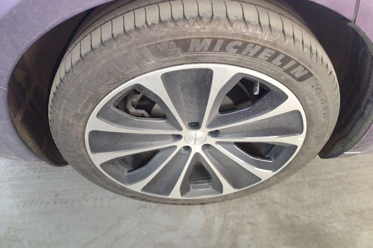 Used Hima Luxeed S7 2025 855 km Max