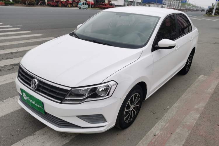 Used Volkswagen Jetta 2017 1.4L Manual Fashion Edition