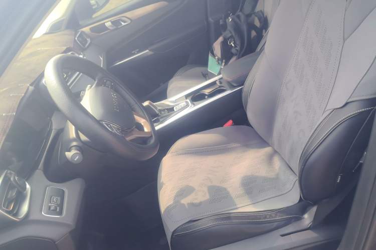 Used Lynk & Co 01 2017 2.0T Two-Wheel Drive Pro Edition
