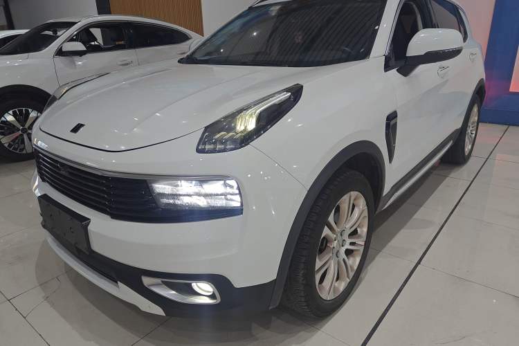 Used Lynk & Co 01 2019 2.0T Two-Wheel-Drive Pro Version China VI Standard

