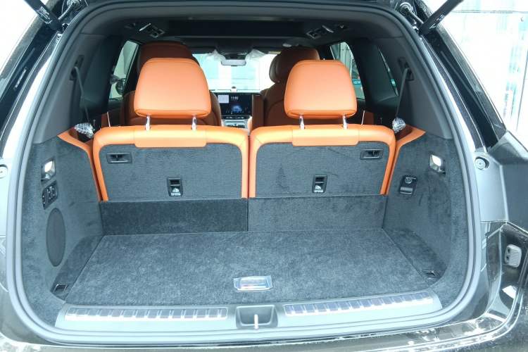 Used Hima AITO M9 2025 Extended-Range Ultra Version 52 kWh 6-Seater Trunk