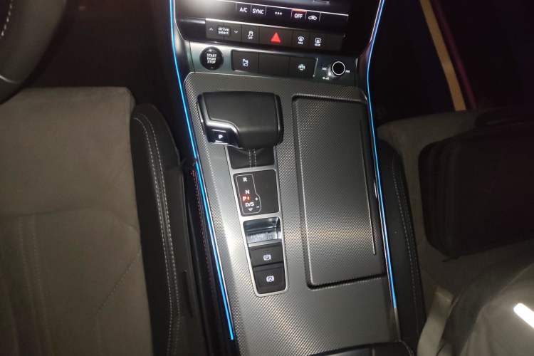 Used Audi A6L New Energy 2020 55 TFSI e quattro Gear Lever