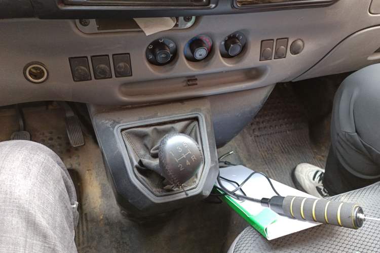 Used JMC Transit 2017 2.8T Commercial Version Short Wheelbase Mid-Roof 6/7/8-Seater JX493