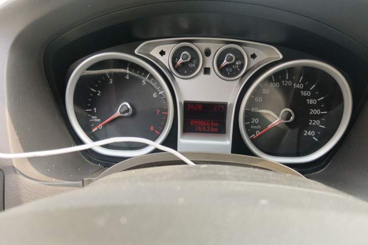 Used Ford Focus 2011 Hatchback 1.8L Automatic Fashion Edition
