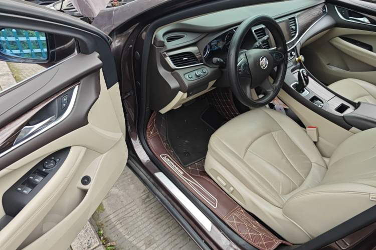 Used Buick LaCrosse 2018 20T Leading Model
