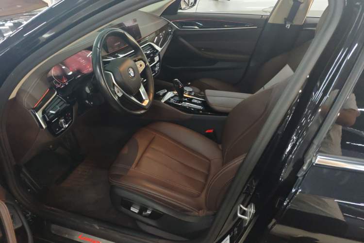 Used BMW 5 Series 2020 525Li Luxury Package Left Front Seat