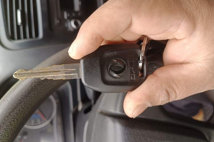 Used Dongfeng Fengon 330 2014 1.5L Manual Utility Version DK15