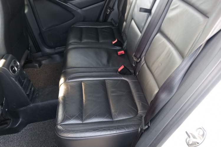 Used Volkswagen Tiguan L 2015 1.8TSI Automatic Two-Wheel Drive Luxury Model
