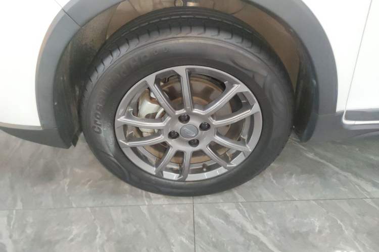 Used Geely Auto Vision X3 2021 PRO 1.5L CVT Deluxe Model
