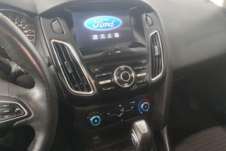 Used Ford Focus 2018 Hatchback Classic 1.6L Automatic Trendy SmartDrive Edition