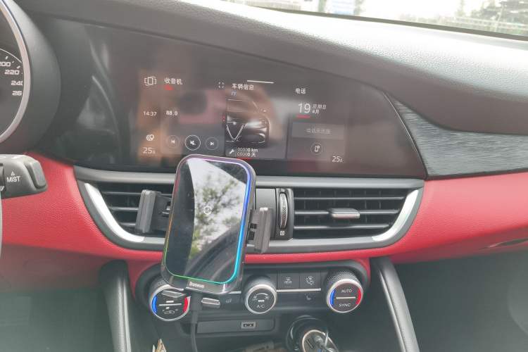 Used Alfa Romeo Giulia 2021 2.0T 280HP Luxury Edition