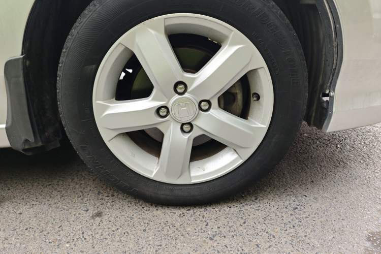 Used Honda City Classic 2008 1.5L Automatic Elite Edition Right Front Wheel Hub