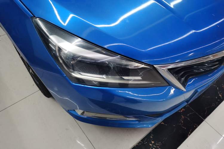 Used CHANGAN Alsvin V7 2015 1.6L Manual Enjoyment Model China IV Standard Right Front Headlight