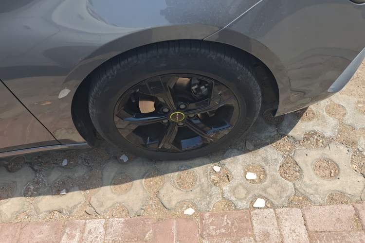 Used Roewe i6 MAX 2020 300TGI Automatic Sporty Cool Edition
