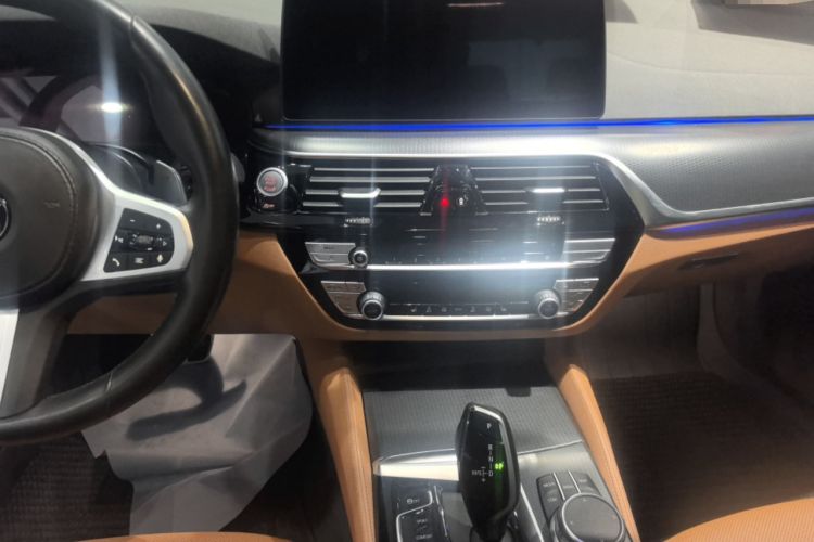 Used BMW 5 Series 2021 530i M Sport Package Audio And AC Panel