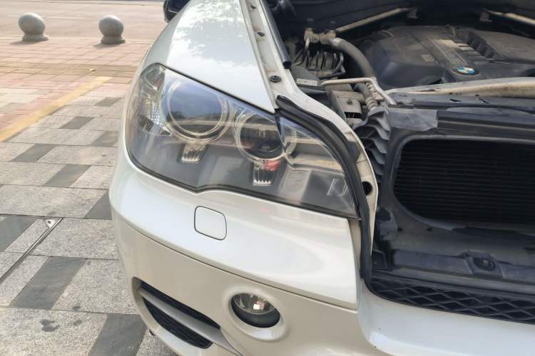 Used BMW X5 2011 xDrive35i Luxury Model
