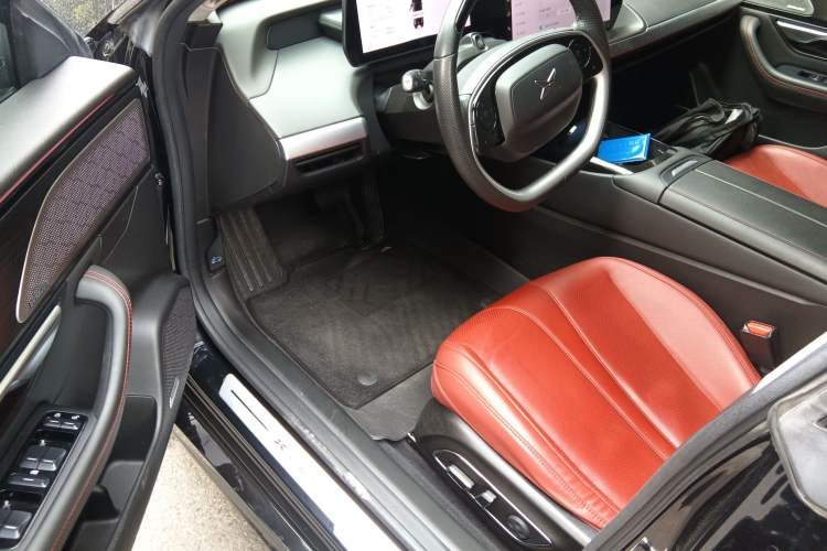 Used XPeng P7 2022 670E+
