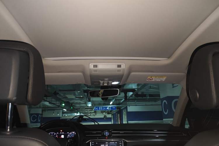 Used Volkswagen Magotan 2018 Facelift 330TSI DSG Luxury Model