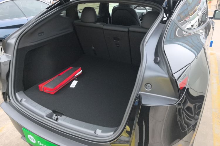 Used Tesla Model Y 2026 Rear-Drive Model
