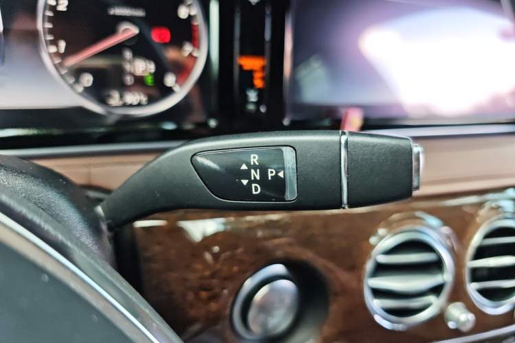 Used Mercedes-Benz S-Class 2017 S 320 L Business Model