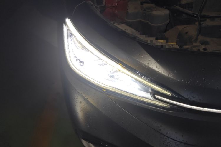 Used Volkswagen ID.4 X 2021 Pro Smart Long-Range Edition Right Front Headlight